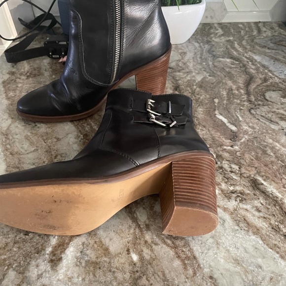 J crew Dean leather ankle boots size 8 - Picture 6 of 7